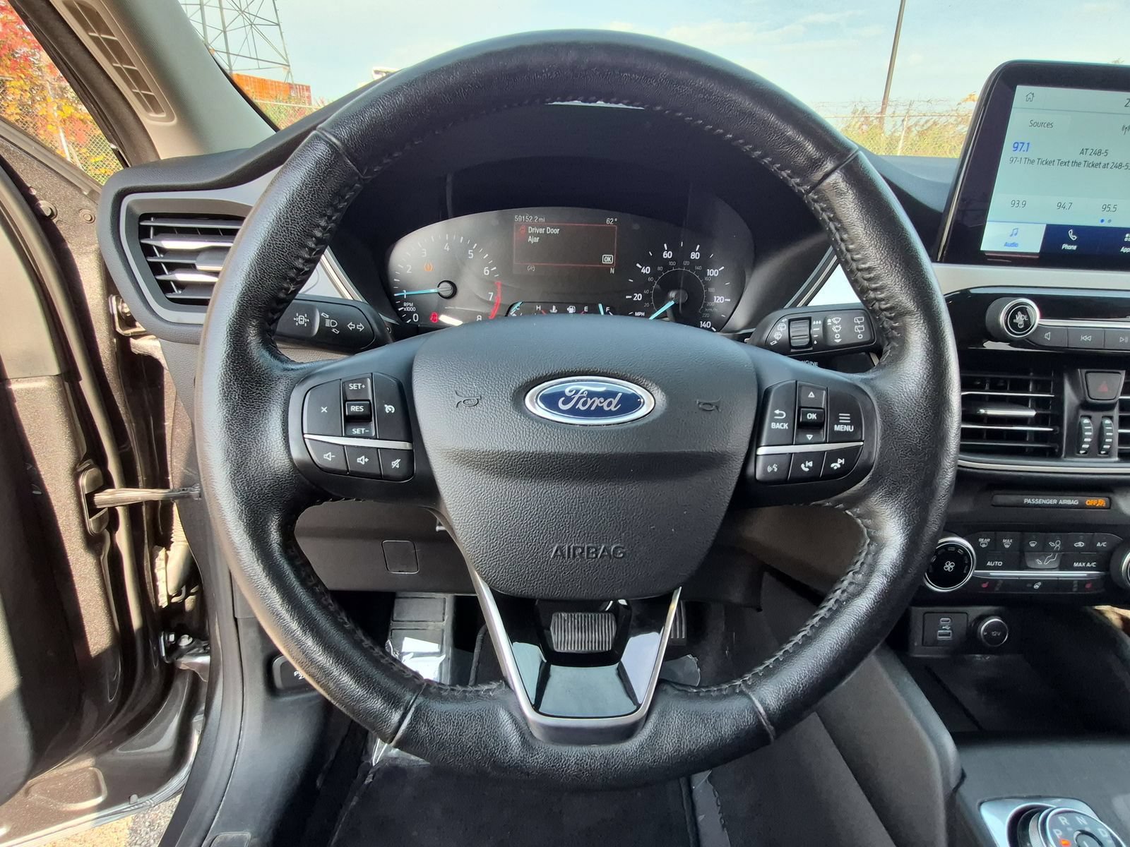 Used 2020 Ford Escape SEL AWD/4WD image 21