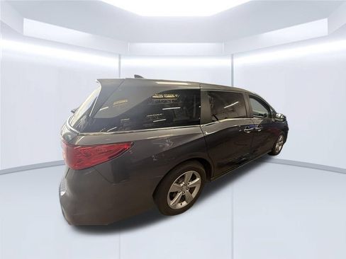 Used 2019 Honda Odyssey EX image 2