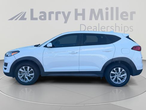 Used 2021 Hyundai Tucson SE w/ Cargo Package FWD image 2