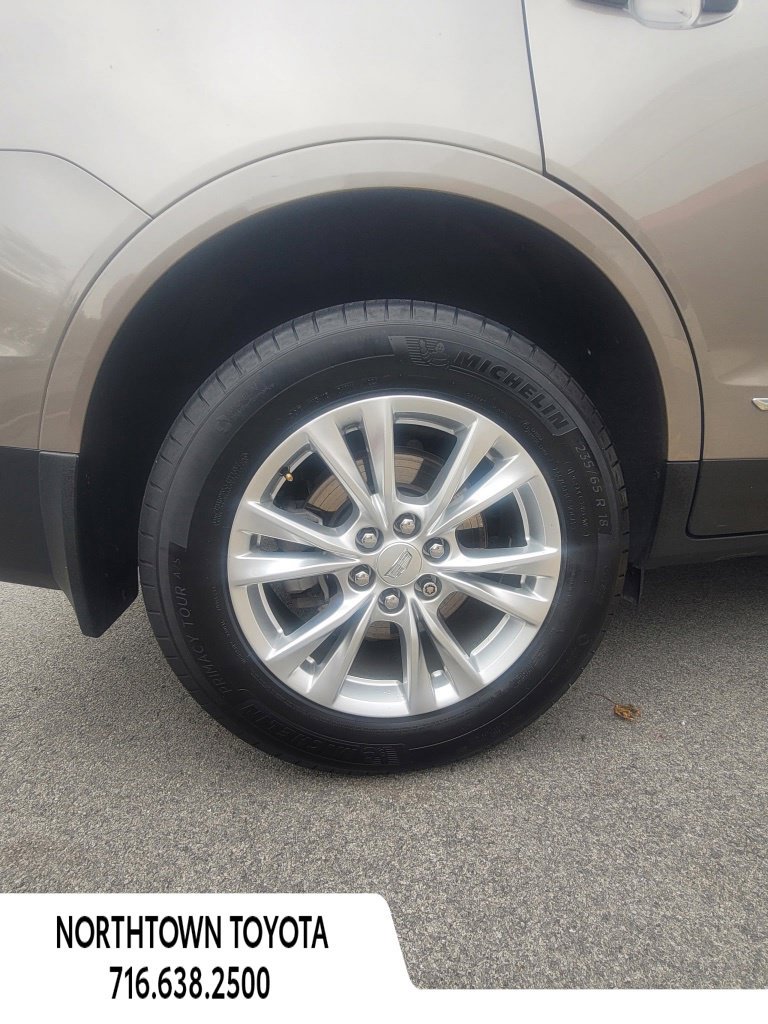 Used 2022 Cadillac XT5 Luxury w/ LPO, Floor Liner Package AWD/4WD image 10