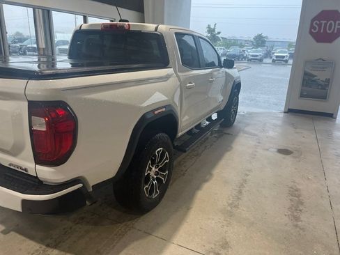 Used 2025 GMC Canyon AT4 AWD/4WD image 4