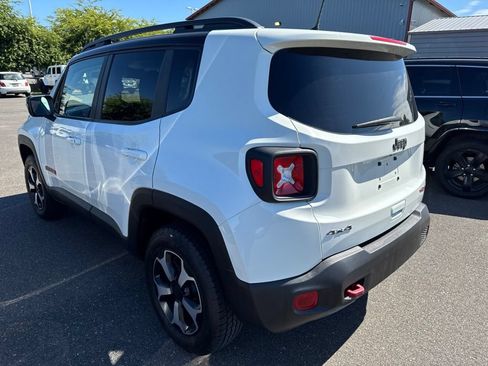 Used 2022 Jeep Renegade Trailhawk AWD/4WD image 2