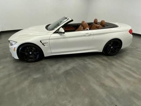 Used 2016 BMW M4 Convertible RWD image 3