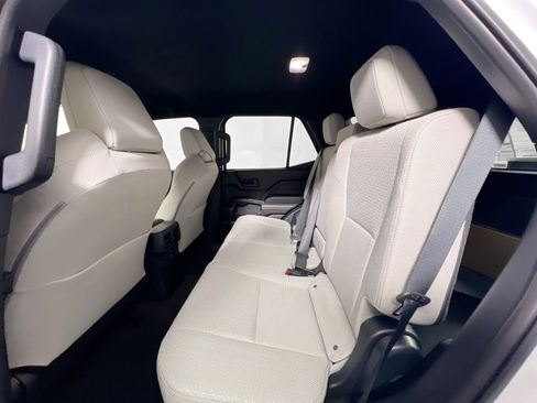 Used 2025 Toyota 4Runner SR5 image 29