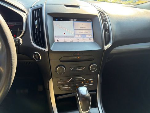 Used 2018 Ford Edge SEL w/ Equipment Group 201A FWD image 18