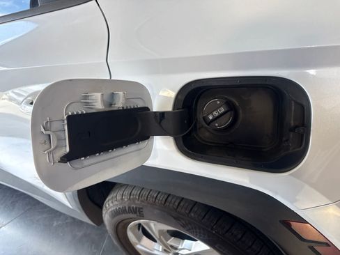 Used 2022 Hyundai Tucson SEL AWD/4WD image 9