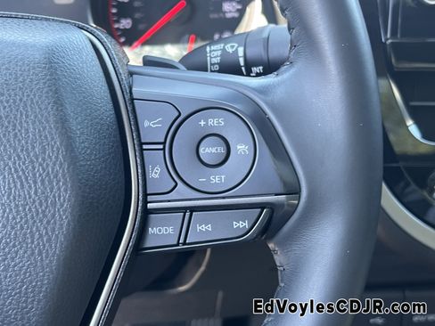 Used 2023 Toyota Camry XSE image 30