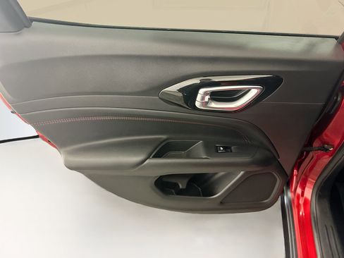 Used 2025 Jeep Compass Trailhawk image 26