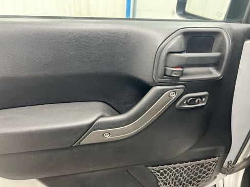 Used 2012 Jeep Wrangler Sport AWD/4WD image 18