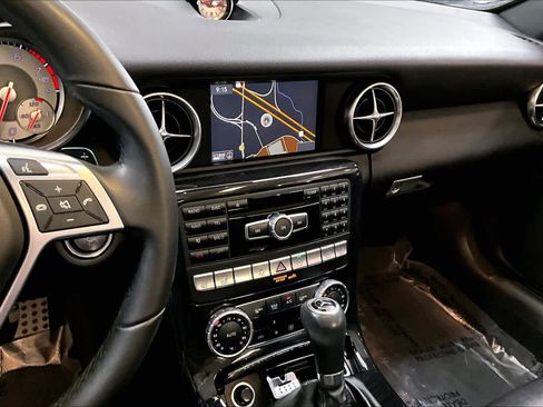 Used 2016 Mercedes-Benz SLK 350 image 7