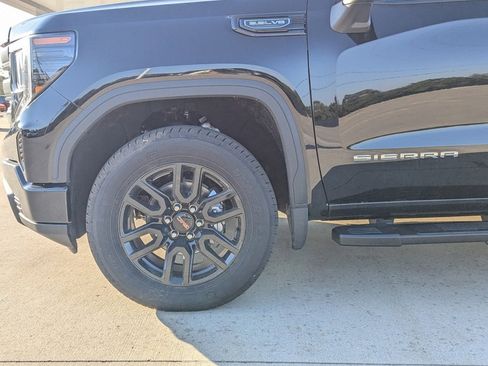 New 2026 GMC Sierra 1500 Pro w/ Graphite Edition AWD/4WD image 11