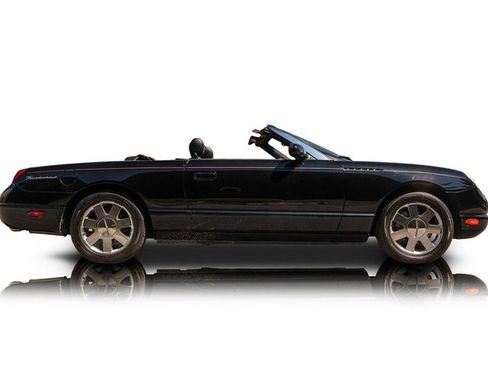 Used 2003 Ford Thunderbird RWD image 2