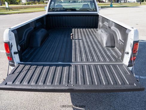 Used 1997 Dodge Ram 2500 Truck 2WD Regular Cab image 90