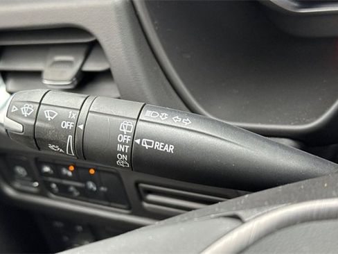 Used 2023 GMC Yukon AT4 image 39