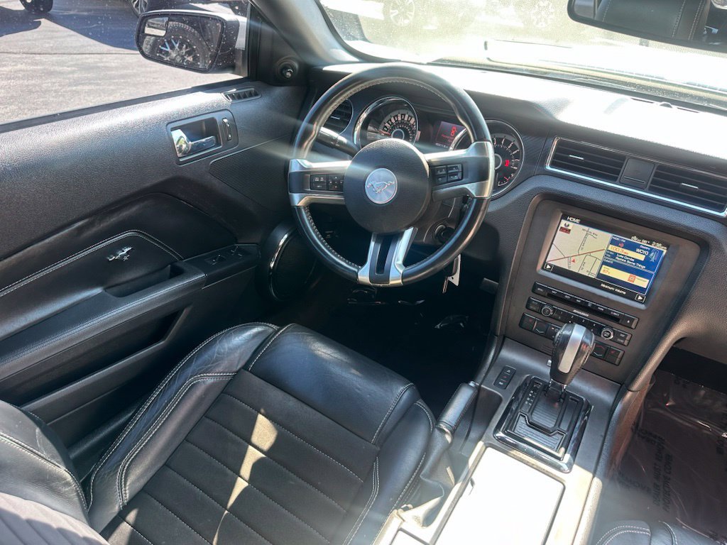 Used 2013 Ford Mustang GT Premium w/ Electronics Pkg RWD image 25
