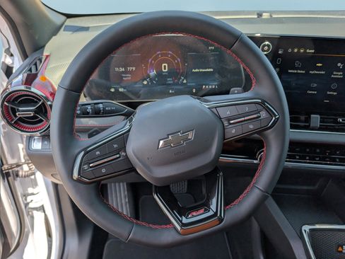 New 2026 Chevrolet Equinox RS w/ Convenience Package III FWD image 20