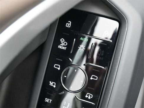 Certified 2025 Audi Q5 Premium Plus w/ Premium Plus image 12