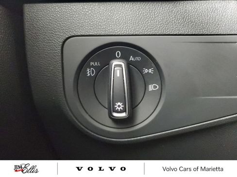 Used 2020 Volkswagen Tiguan SEL image 36