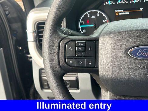 Used 2025 Ford F250 XLT image 39