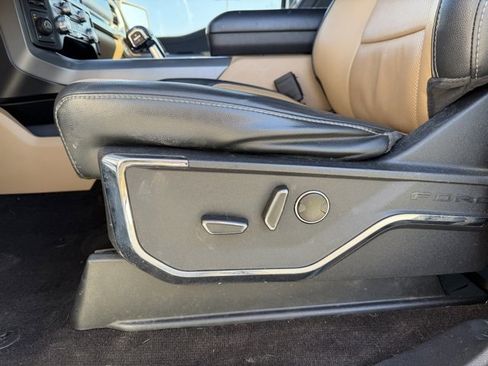 Used 2021 Ford F150 Lariat w/ Equipment Group 502A High image 9