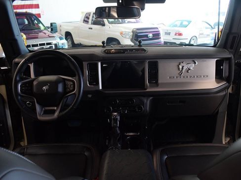 Used 2025 Ford Bronco Outer Banks AWD/4WD image 81