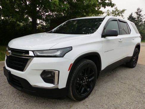 Used 2022 Chevrolet Traverse LS AWD/4WD image 5