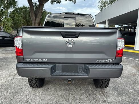Used 2019 Nissan Titan PRO-4X AWD/4WD image 4