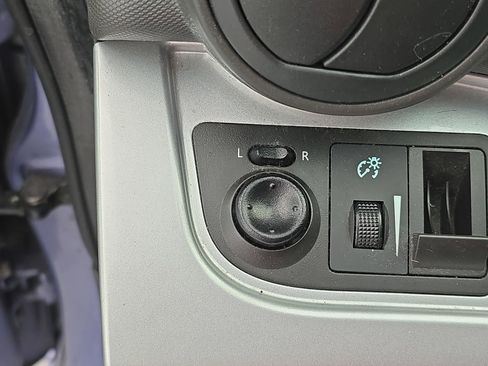 Used 2014 Chevrolet Spark LT image 23