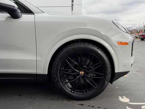 New 2026 Porsche Cayenne Coupe image 37