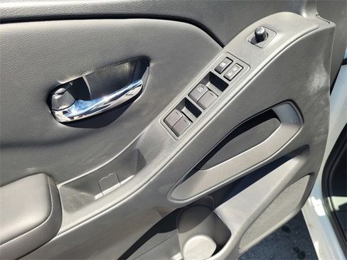 New 2026 Nissan Frontier SV w/ SV Convenience Package image 8