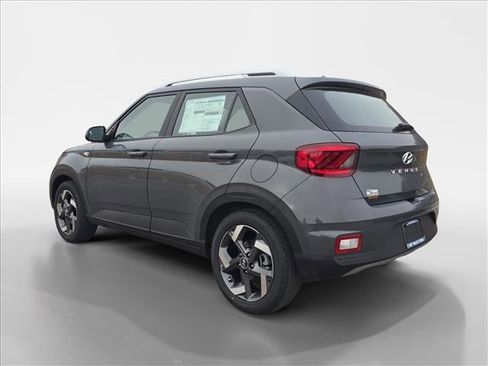 New 2026 Hyundai Venue SEL image 5