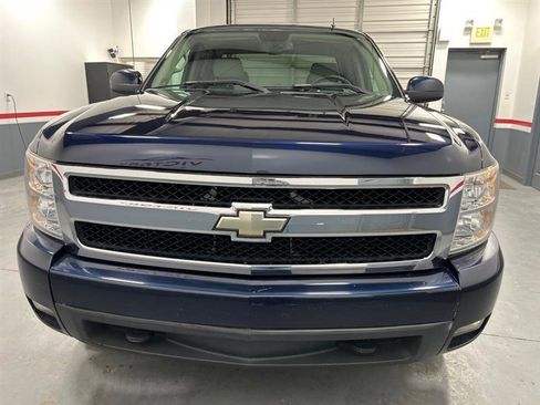 Used 2007 Chevrolet Silverado 1500 LTZ w/ Suspension Package, Off-Road" image 7
