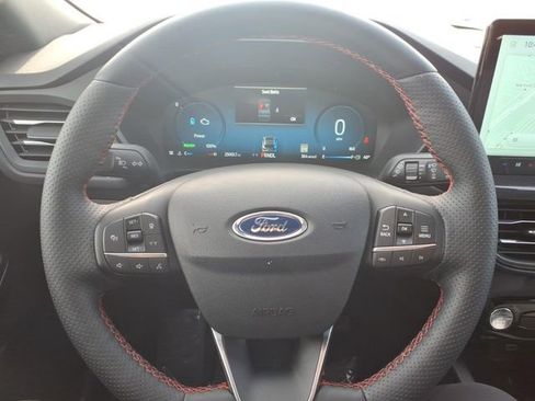 Used 2025 Ford Escape ST-Line Elite w/ Premium Technology Package image 52