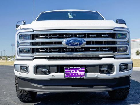 Used 2024 Ford F250 Platinum w/ Tremor Off-Road Package image 2