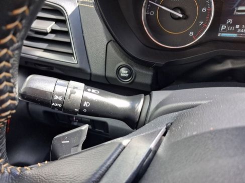 Used 2022 Subaru Crosstrek 2.5i Sport w/ Moonroof Package AWD/4WD image 23