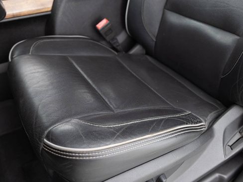 Used 2018 Chevrolet Silverado 1500 High Country AWD/4WD image 25
