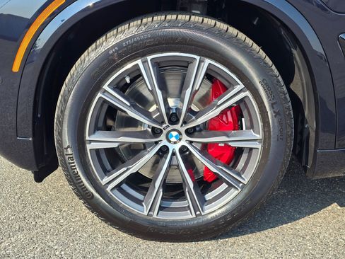 New 2026 BMW X5 xDrive50e w/ M Sport Package AWD/4WD image 6