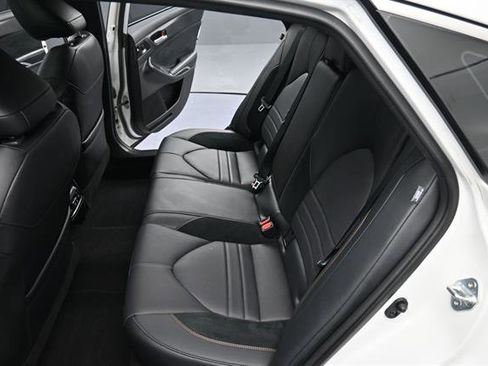 Certified 2021 Toyota Avalon Touring FWD image 16