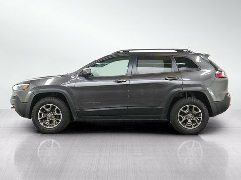 Used 2020 Jeep Cherokee Trailhawk w/ Cold Weather Group AWD/4WD image 2