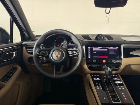 New 2025 Porsche Macan image 20