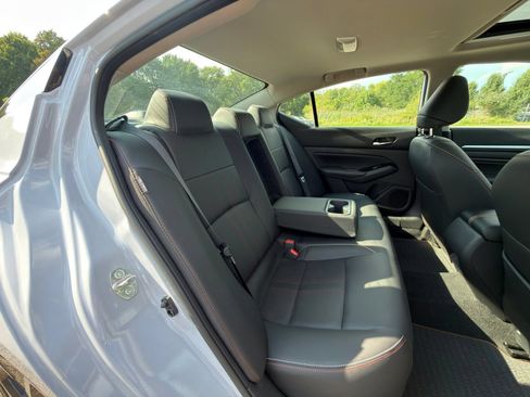 Used 2023 Nissan Altima 2.5 SR w/ SR Premium Package AWD/4WD image 33