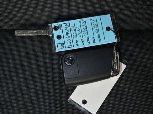 Used 2021 Volkswagen Tiguan S image 22