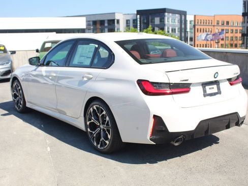 New 2026 BMW 330i xDrive Sedan w/ M Sport Package AWD/4WD image 6