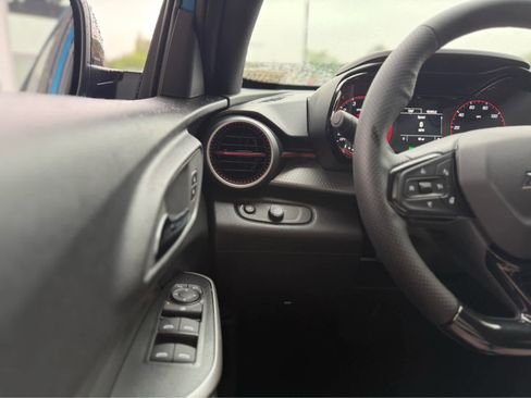 New 2025 Chevrolet Trax RS w/ Driver Confidence Package image 18