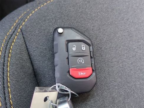 New 2025 Jeep Gladiator Sport image 36