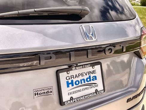Used 2026 Honda Pilot Black Edition image 8