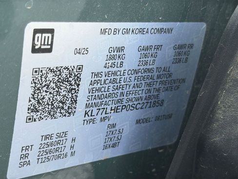 Used 2025 Chevrolet Trax LT image 28