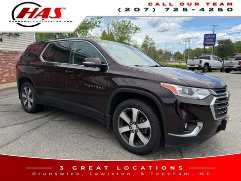 Used 2020 Chevrolet Traverse LT w/ LT Premium Package AWD/4WD image 9