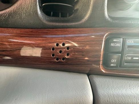 Used 2005 Buick Le Sabre Custom w/ Wheel And Sound Package image 19