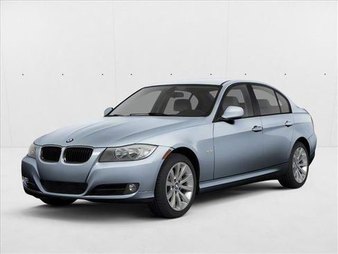 Used 2011 BMW 328i xDrive Sedan AWD/4WD image 1